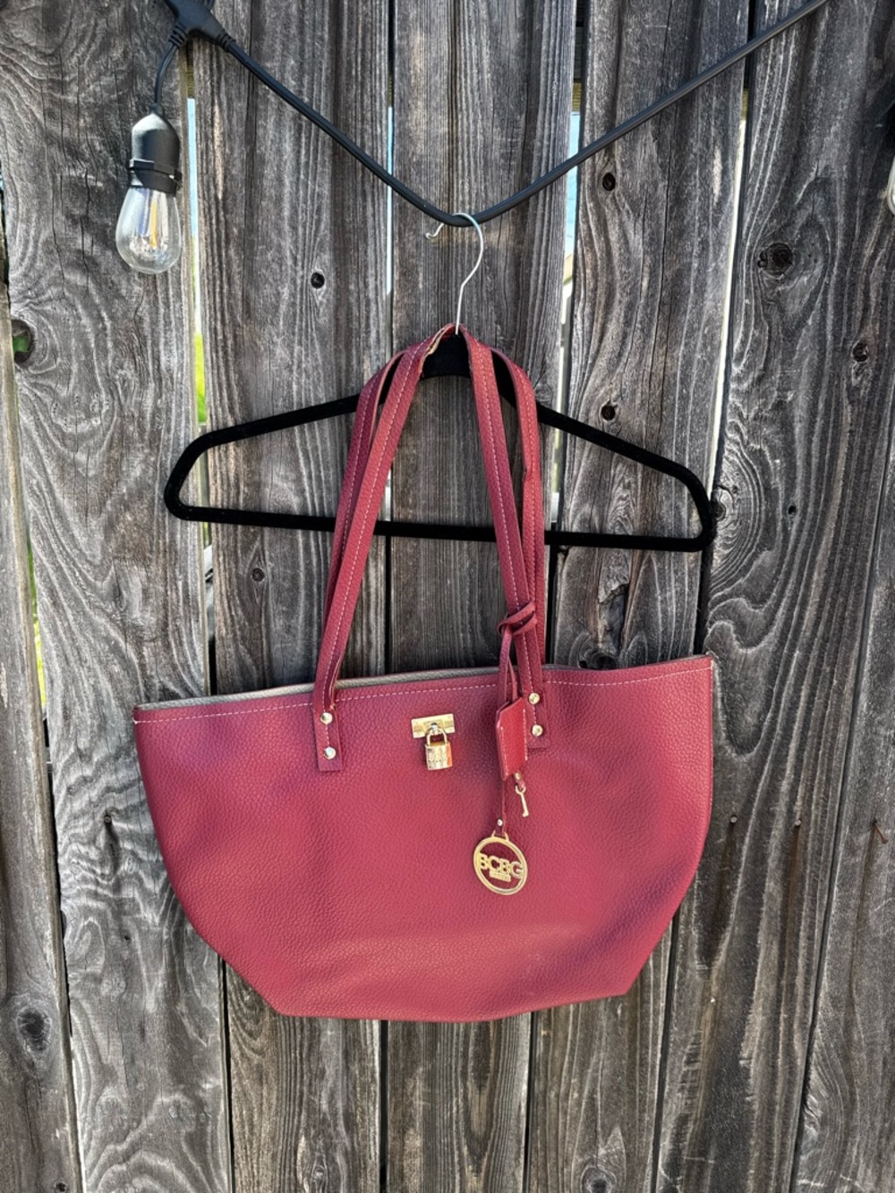 BCBGMAXAZRIA Wine Red Paris Pad Lock Tote Style Handbag Purse Large Compartment